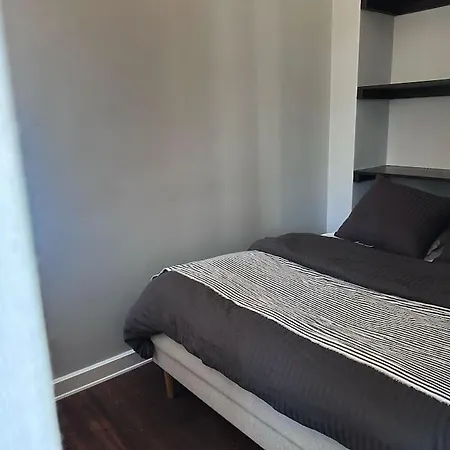 Local Family Close To Center Apartment *